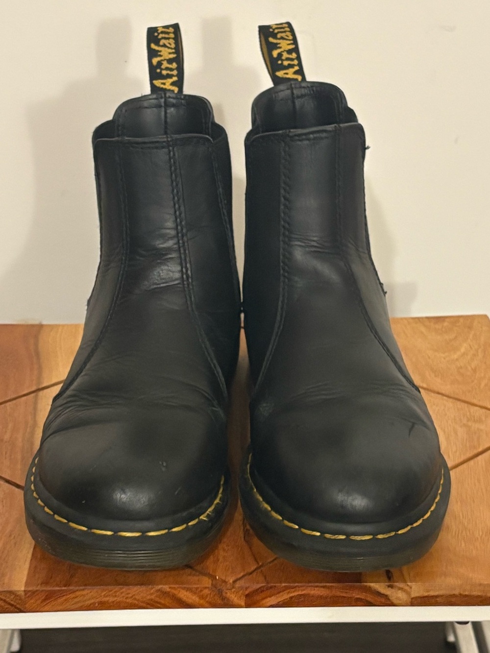 Dr Martens 2976 SLIP RESISTANT LEATHER CHELSEA BOOTS